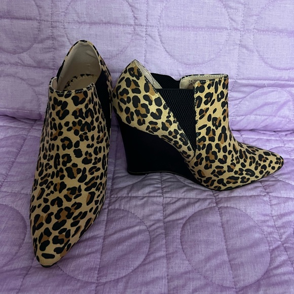 Leopard booties by shoeDazzle - Picture 4 of 4